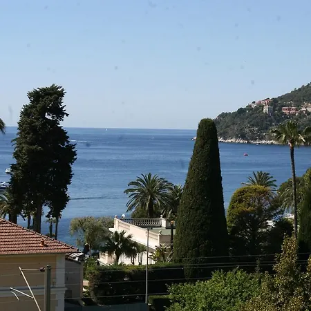 Hotel La Villa Patricia - Charme Et Tradition Otel Villefranche-sur-Mer