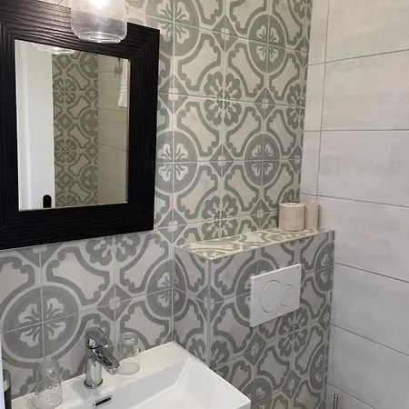 Hotel La Patricia - Charme Et Tradition 2*