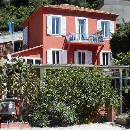 Hotel La Patricia - Charme Et Tradition